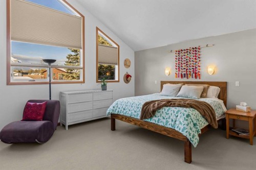 1712 11Th Avenue, Canmore, AB - Indoor Photo Showing Bedroom