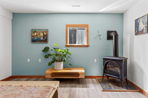 1712 11Th Avenue, Canmore, AB - Indoor Photo Showing Other Room