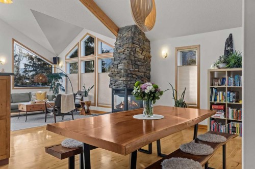 1712 11Th Avenue, Canmore, AB - Indoor