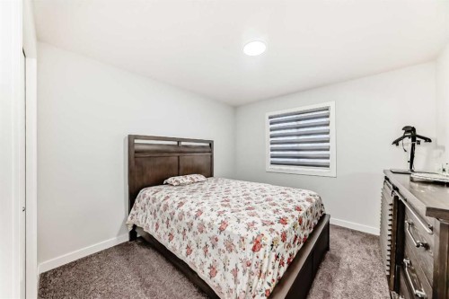 6 Corner Meadows Grove Ne, Calgary, AB - Indoor Photo Showing Bedroom