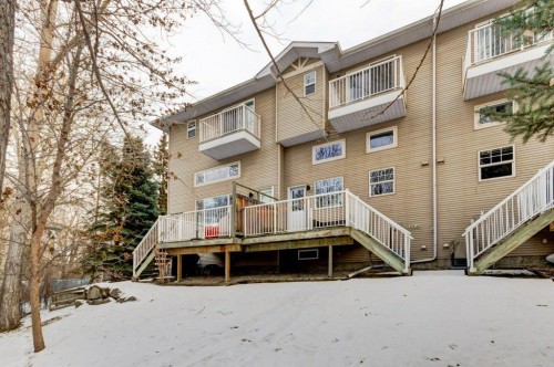 105 Inglewood Grove Se, Calgary, AB - Outdoor With Exterior