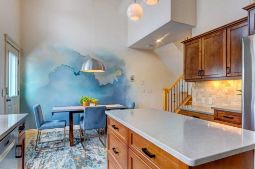 105 Inglewood Grove Se, Calgary, AB - Indoor