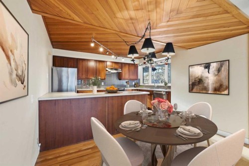 327 Willow Ridge Place Se, Calgary, AB - Indoor Photo Showing Dining Room