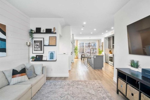 950 Mahogany Boulevard Se, Calgary, AB - Indoor