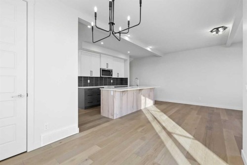 13 Waterford Glen, Chestermere, AB - Indoor Photo Showing Kitchen