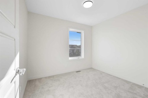 13 Waterford Glen, Chestermere, AB - Indoor Photo Showing Other Room