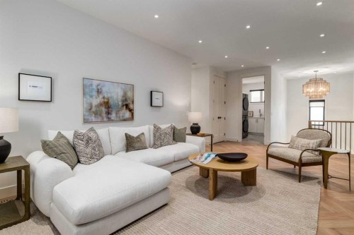 120 Greenwich Heath Nw, Calgary, AB - Indoor Photo Showing Living Room