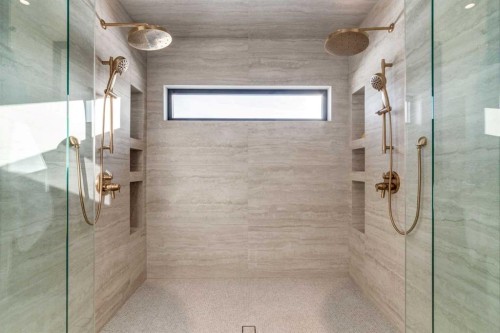 120 Greenwich Heath Nw, Calgary, AB - Indoor Photo Showing Bathroom