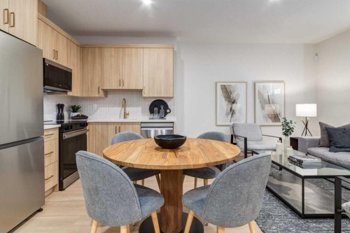 120 Greenwich Heath Nw, Calgary, AB - Indoor