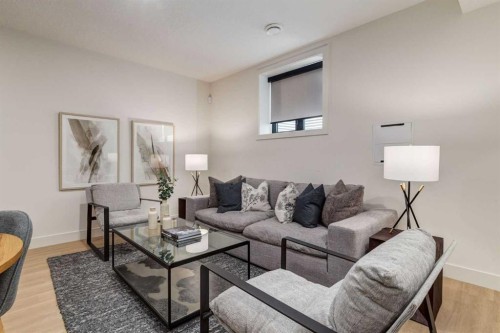 120 Greenwich Heath Nw, Calgary, AB - Indoor Photo Showing Living Room