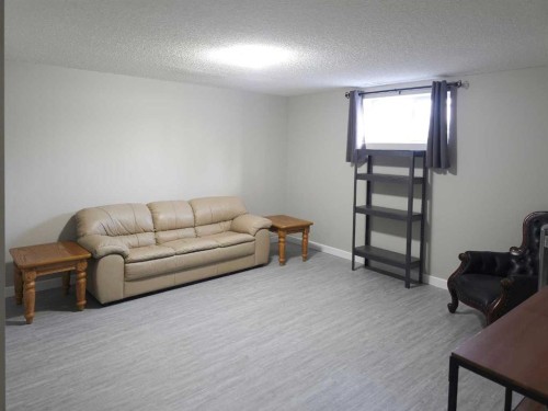 9 Hidden Valley Crescent Nw, Calgary, AB - Indoor