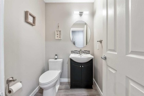9 Hidden Valley Crescent Nw, Calgary, AB - Indoor Photo Showing Bathroom