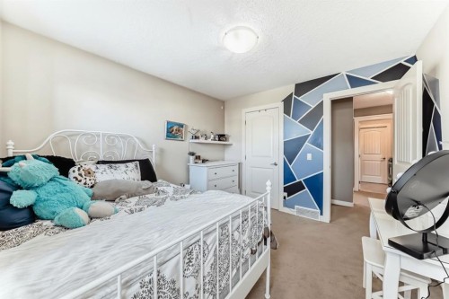 4 Auburn Sound Court Se, Calgary, AB - Indoor Photo Showing Bedroom