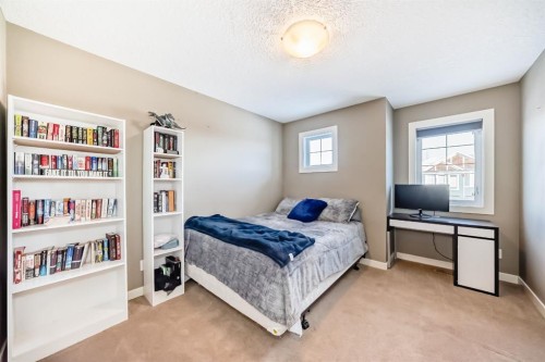 4 Auburn Sound Court Se, Calgary, AB - Indoor Photo Showing Bedroom