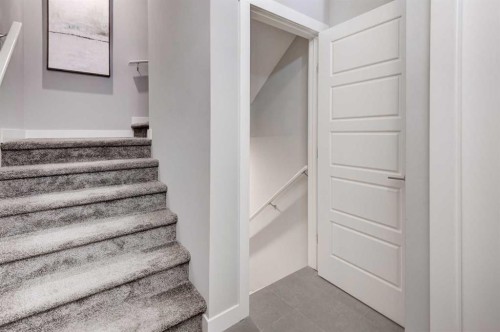 405 Cranbrook Walk Se, Calgary, AB - Indoor Photo Showing Other Room