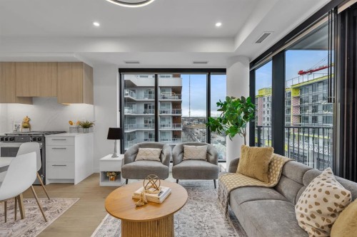 513-8375 Broadcast Avenue Sw, Calgary, AB - Indoor