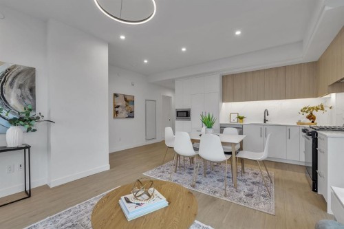 513-8375 Broadcast Avenue Sw, Calgary, AB - Indoor