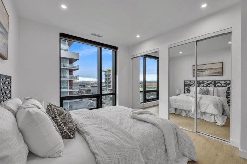 513-8375 Broadcast Avenue Sw, Calgary, AB - Indoor Photo Showing Bedroom