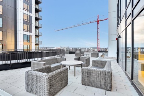 513-8375 Broadcast Avenue Sw, Calgary, AB - Outdoor