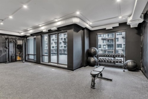 513-8375 Broadcast Avenue Sw, Calgary, AB - Indoor