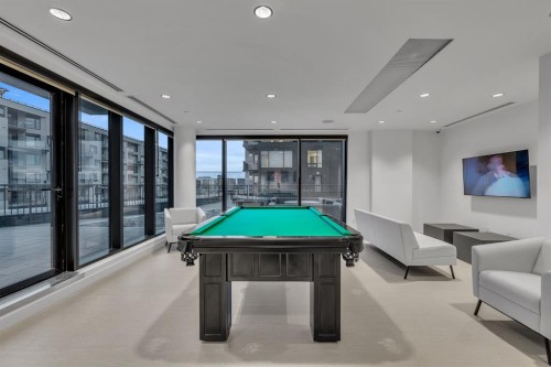 513-8375 Broadcast Avenue Sw, Calgary, AB - Indoor Photo Showing Other Room