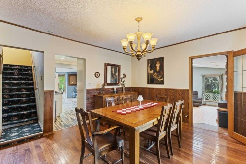 717 East Road, Standard, AB - Indoor Photo Showing Dining Room