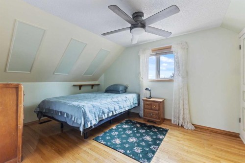 717 East Road, Standard, AB - Indoor Photo Showing Bedroom