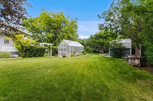 717 East Road, Standard, AB - Outdoor