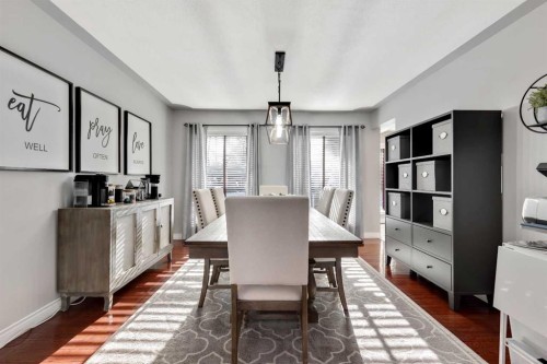 7 Mountain Park Circle Se, Calgary, AB - Indoor Photo Showing Other Room