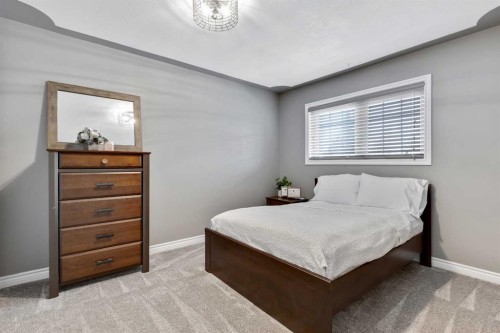 7 Mountain Park Circle Se, Calgary, AB - Indoor Photo Showing Bedroom