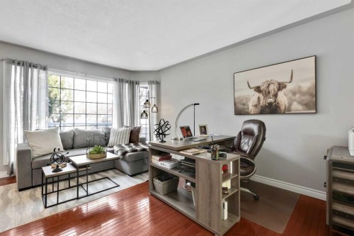 7 Mountain Park Circle Se, Calgary, AB - Indoor