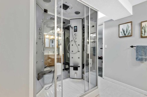 7 Mountain Park Circle Se, Calgary, AB - Indoor Photo Showing Other Room