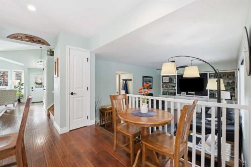 188 Millrise Drive Sw, Calgary, AB - Indoor Photo Showing Dining Room