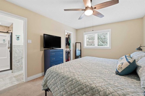 188 Millrise Drive Sw, Calgary, AB - Indoor Photo Showing Bedroom