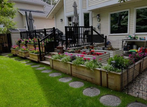 188 Millrise Drive Sw, Calgary, AB - Outdoor