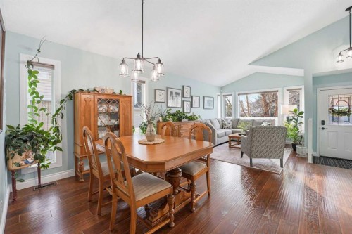 188 Millrise Drive Sw, Calgary, AB - Indoor Photo Showing Dining Room