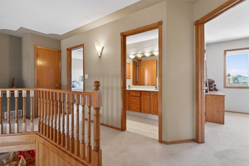 116 Hampshire Grove Nw, Calgary, AB - Indoor Photo Showing Other Room