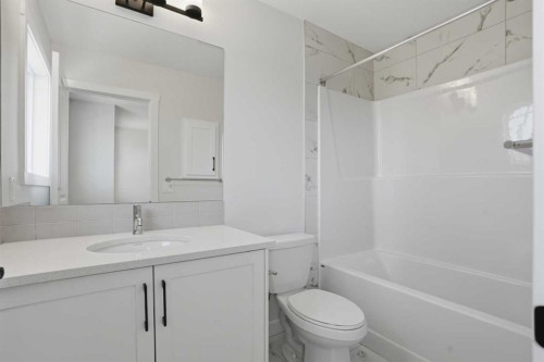 117 Clearwater Terrace, Chestermere, AB - Indoor Photo Showing Bathroom