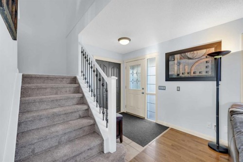 139 Prestwick Point Se, Calgary, AB - Indoor Photo Showing Other Room