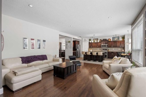 184 Magenta Crescent, Chestermere, AB - Indoor Photo Showing Living Room