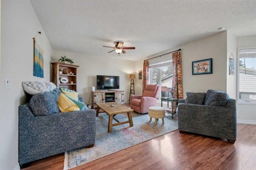 48 Harvest Park Road Ne, Calgary, AB - Indoor Photo Showing Living Room