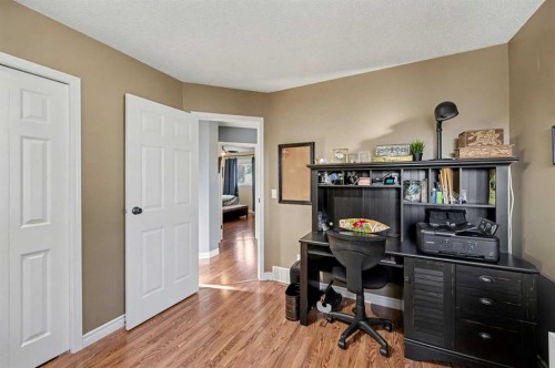 48 Harvest Park Road Ne, Calgary, AB - Indoor Photo Showing Office