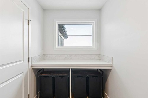 153 Edith Villas Nw, Calgary, AB - Indoor Photo Showing Other Room