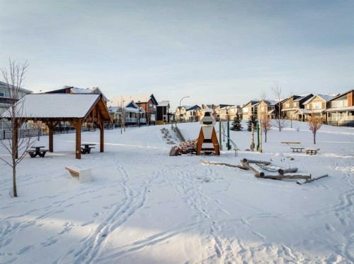 153 Edith Villas Nw, Calgary, AB - Outdoor