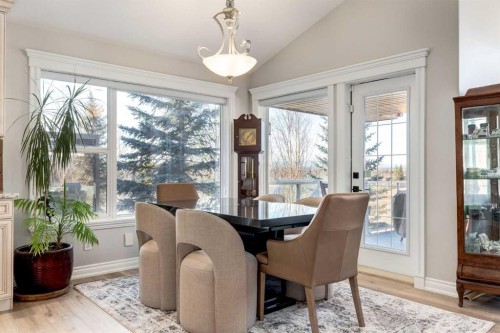 79 Discovery Ridge Park Sw, Calgary, AB - Indoor Photo Showing Dining Room