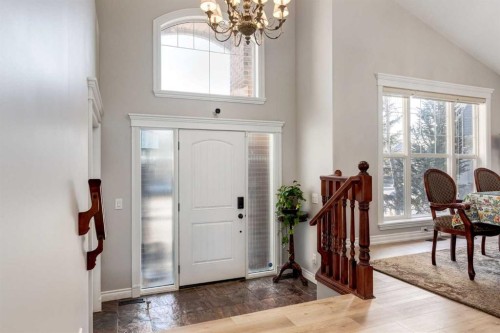 79 Discovery Ridge Park Sw, Calgary, AB - Indoor Photo Showing Other Room