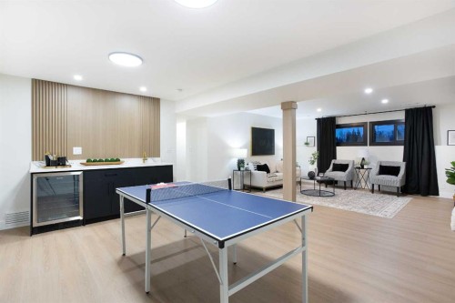 2416 Palliser Drive Sw, Calgary, AB - Indoor Photo Showing Other Room