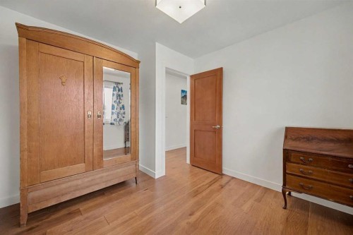 7331 Silver Mead Road Nw, Calgary, AB - Indoor Photo Showing Other Room