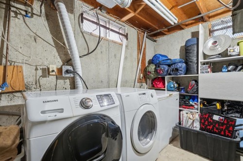 6411 26 Avenue Ne, Calgary, AB - Indoor Photo Showing Laundry Room
