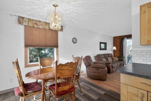 16 Rundleson Way Ne, Calgary, AB 